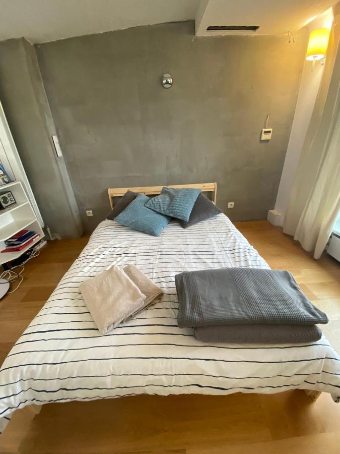 Bezagenta Wilcza8 Minimalist Studio Central Location Varsó Kültér fotó